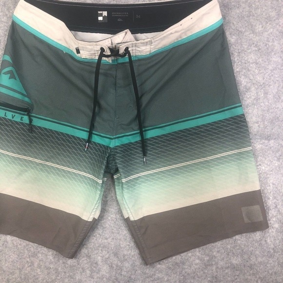 Quiksilver Boardshorts Swimshorts Mens Size 34 Casual Skater Beach Surf - Picture 3 of 10